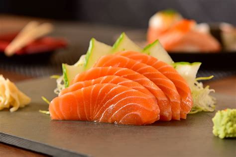 sashimi de salmão - balón de oro 2023